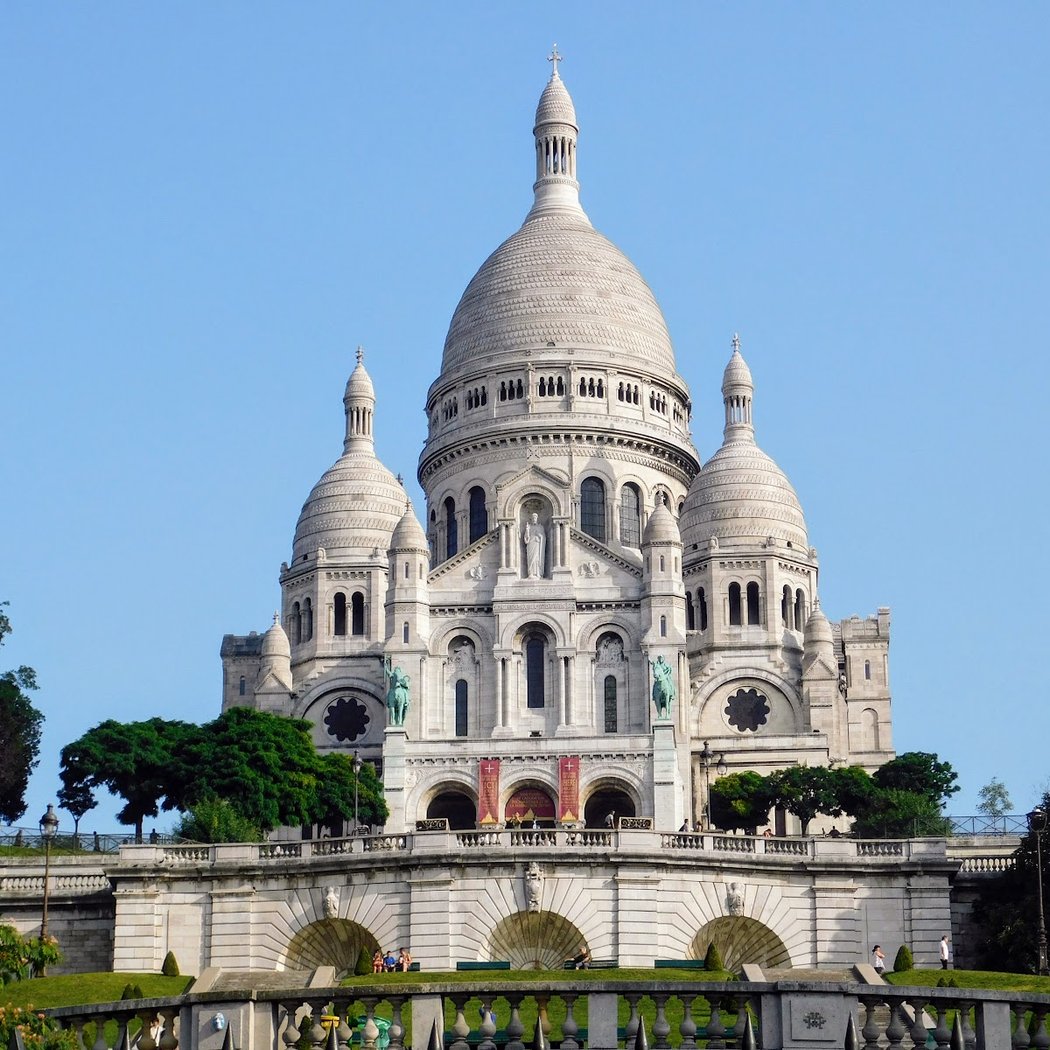Overlook of Paris 3